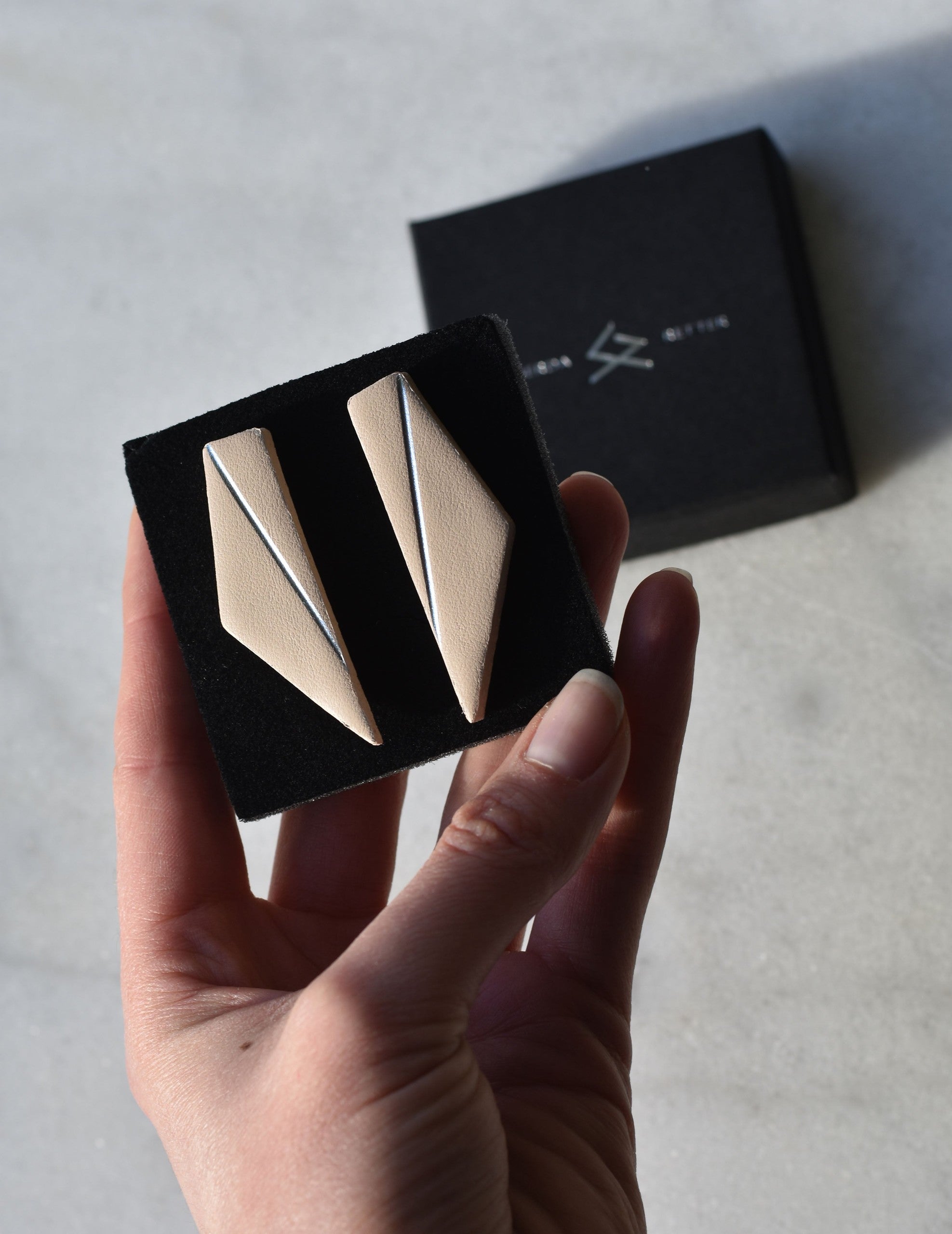 Mini earrings WING
