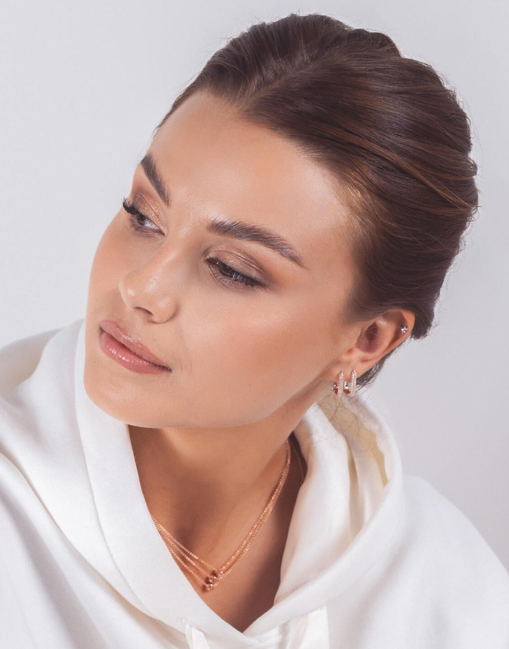Metropolitan Glow White ZC L Earrings